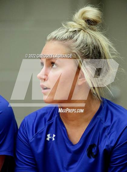 Thumbnail 3 in Guyer vs. Keller (UIL 6A Regional Quarterfinals) photogallery.