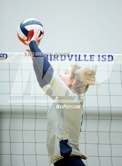 Thumbnail 2 in Guyer vs. Keller (UIL 6A Regional Quarterfinals) photogallery.