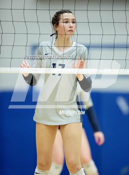 Thumbnail 2 in Guyer vs. Keller (UIL 6A Regional Quarterfinals) photogallery.