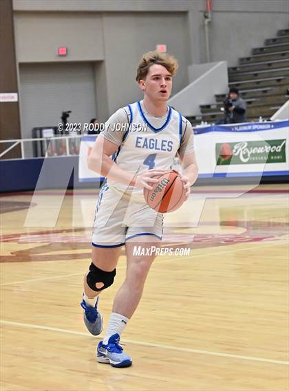 Thumbnail 1 in Barbers Hill vs. South Houston (McDonald's Texas Invitational) photogallery.