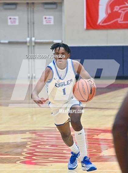 Thumbnail 3 in Barbers Hill vs. South Houston (McDonald's Texas Invitational) photogallery.