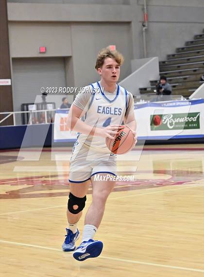 Thumbnail 2 in Barbers Hill vs. South Houston (McDonald's Texas Invitational) photogallery.