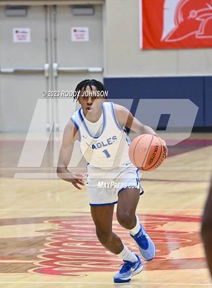 Thumbnail 1 in Barbers Hill vs. South Houston (McDonald's Texas Invitational) photogallery.
