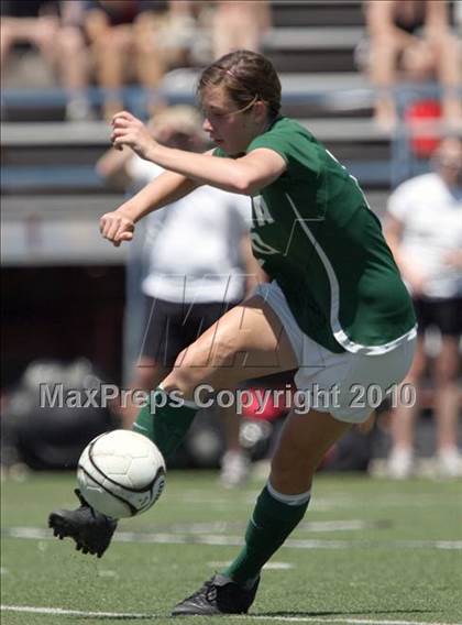 Thumbnail 3 in Fairview vs. Mountain Vista (5A Semifinal) photogallery.