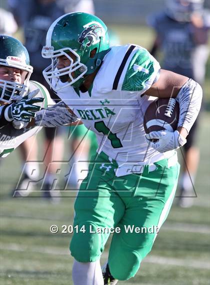 Thumbnail 3 in Conifer vs. Delta (CHSAA 3A 1st Round) photogallery.