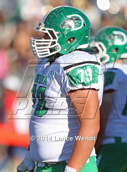 Thumbnail 1 in Conifer vs. Delta (CHSAA 3A 1st Round) photogallery.