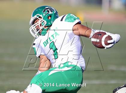 Thumbnail 2 in Conifer vs. Delta (CHSAA 3A 1st Round) photogallery.