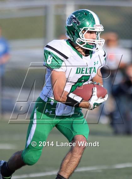 Thumbnail 2 in Conifer vs. Delta (CHSAA 3A 1st Round) photogallery.