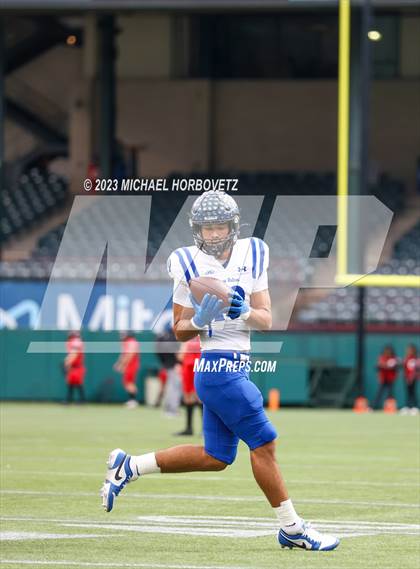 Thumbnail 1 in Coppell vs. Byron Nelson (UIL 6A Football Regional Semi-Final) photogallery.