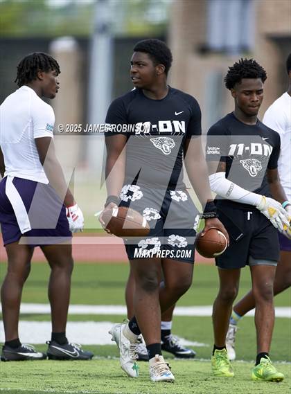 Thumbnail 3 in Columbia vs Bradford (Jaguars Prep Nike 11-On 7v7 Final) photogallery.