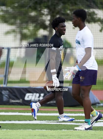 Thumbnail 1 in Columbia vs Bradford (Jaguars Prep Nike 11-On 7v7 Final) photogallery.