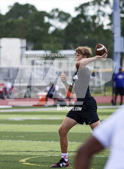 Thumbnail 3 in Columbia vs Bradford (Jaguars Prep Nike 11-On 7v7 Final) photogallery.
