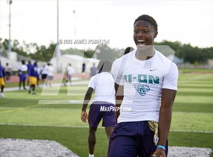 Thumbnail 3 in Columbia vs Bradford (Jaguars Prep Nike 11-On 7v7 Final) photogallery.