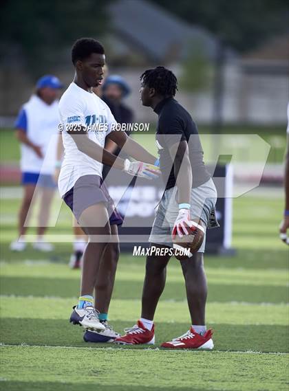 Thumbnail 2 in Columbia vs Bradford (Jaguars Prep Nike 11-On 7v7 Final) photogallery.