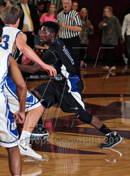 Thumbnail 1 in Gatlinburg-Pittman vs. Christian Academy of Knoxville (TSSAA Region 2-AA Semifinal) photogallery.