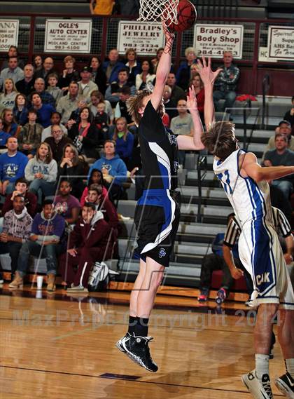 Thumbnail 2 in Gatlinburg-Pittman vs. Christian Academy of Knoxville (TSSAA Region 2-AA Semifinal) photogallery.