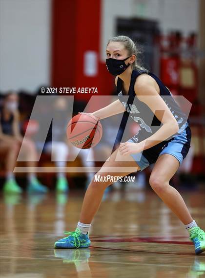Thumbnail 3 in Valor Christian @ Regis Jesuit photogallery.