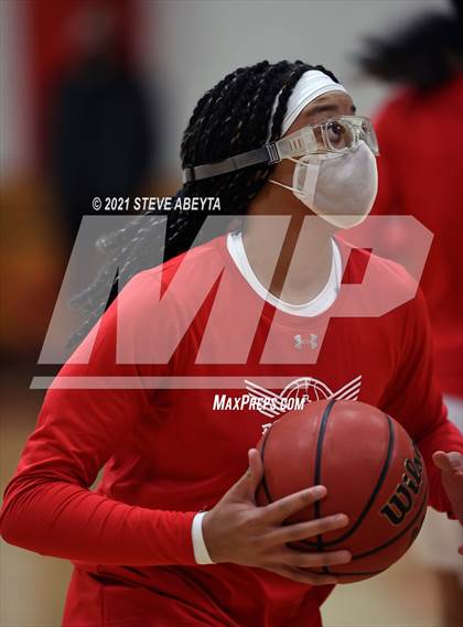 Thumbnail 3 in Valor Christian @ Regis Jesuit photogallery.