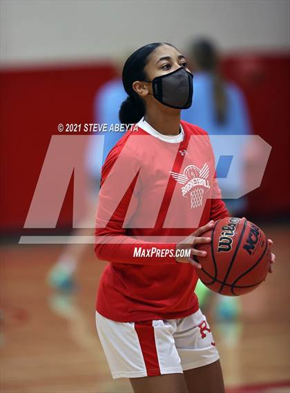 Thumbnail 1 in Valor Christian @ Regis Jesuit photogallery.