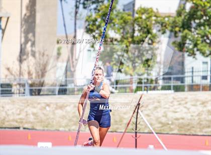 Thumbnail 3 in CIF SDS Girls Division 1 Track and Field Championship photogallery.