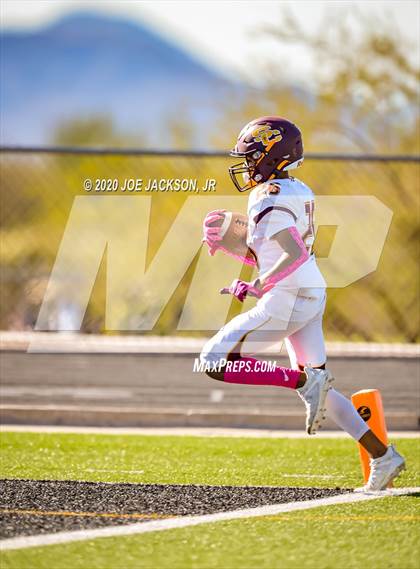 Thumbnail 2 in Salpointe vs Mountain View photogallery.
