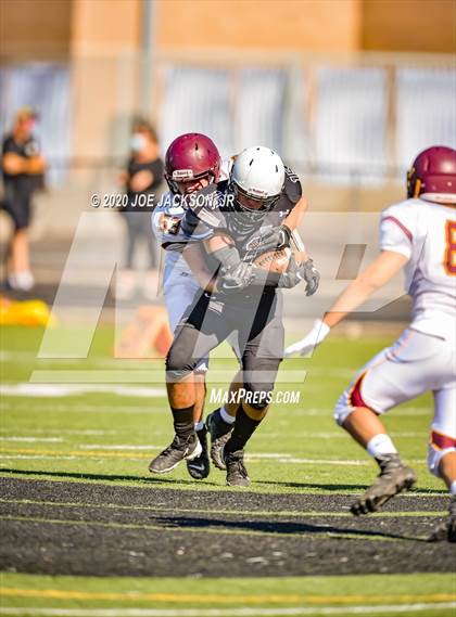 Thumbnail 2 in Salpointe vs Mountain View photogallery.