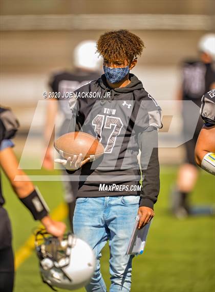 Thumbnail 2 in Salpointe vs Mountain View photogallery.