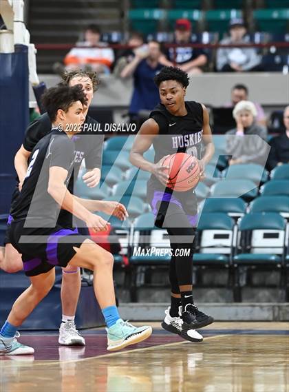 Thumbnail 1 in Douglas County vs. Denver East (CHSAA 5A Great 8) photogallery.