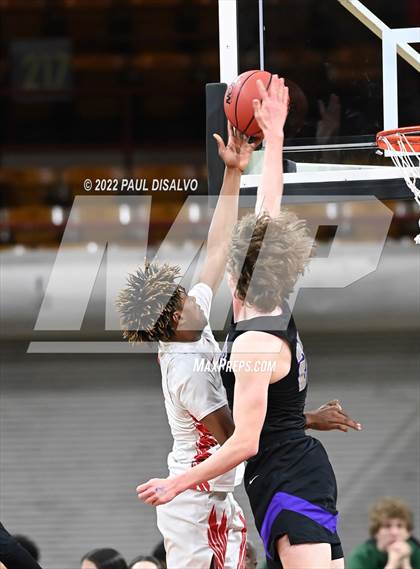 Thumbnail 1 in Douglas County vs. Denver East (CHSAA 5A Great 8) photogallery.