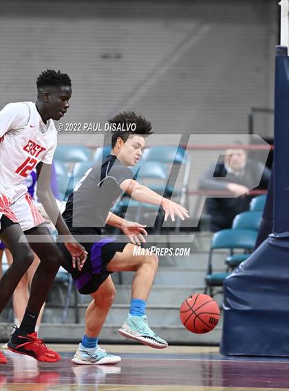 Thumbnail 3 in Douglas County vs. Denver East (CHSAA 5A Great 8) photogallery.