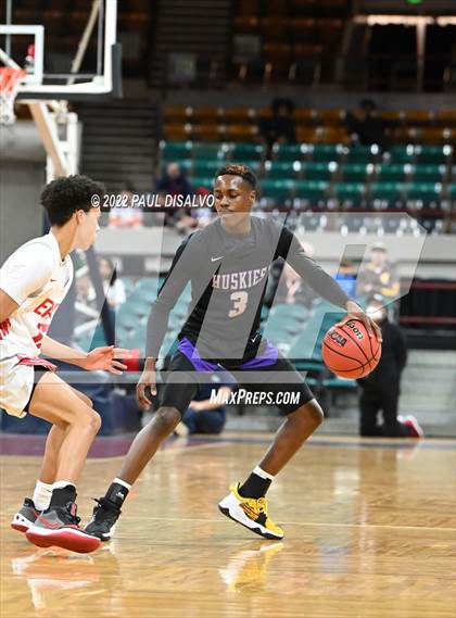 Thumbnail 2 in Douglas County vs. Denver East (CHSAA 5A Great 8) photogallery.