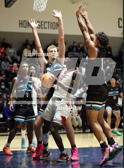 Thumbnail 1 in Northside Christian Academy vs. Combine Academy (@ Carmel Christian) photogallery.