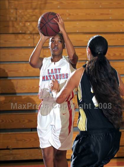 Thumbnail 1 in Chavez @ Mira Loma photogallery.