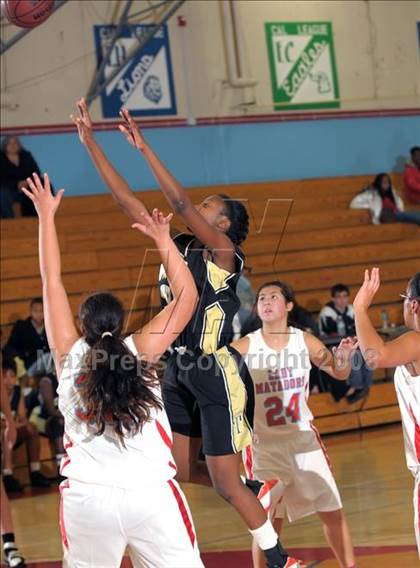 Thumbnail 3 in Chavez @ Mira Loma photogallery.