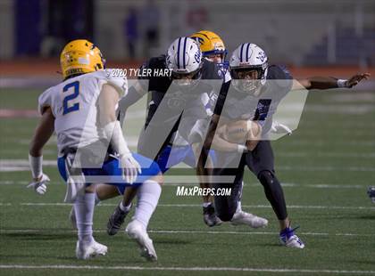 Thumbnail 2 in Carmel @ Ben Davis (IHSAA 6A Regional Final) photogallery.