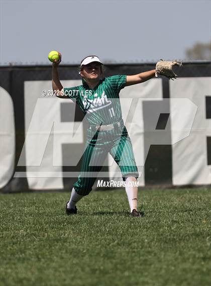 Thumbnail 2 in Fisher Catholic @ Amanda-Clearcreek (DH2) photogallery.