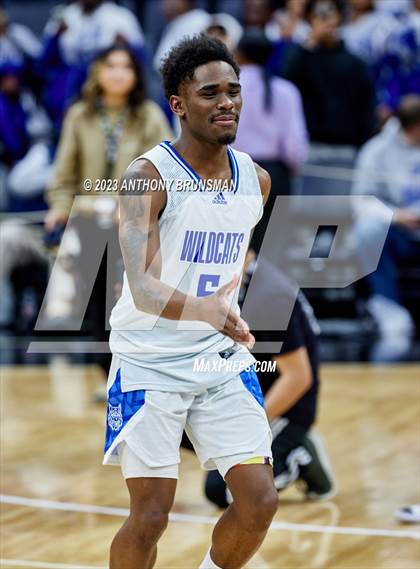 Thumbnail 3 in Buena vs.Oakland (CIF State D3 Final) photogallery.