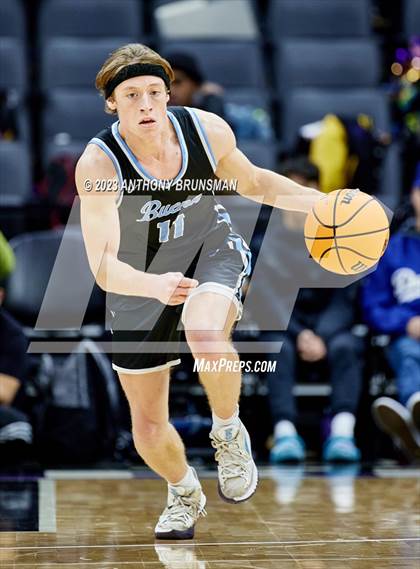 Thumbnail 2 in Buena vs.Oakland (CIF State D3 Final) photogallery.