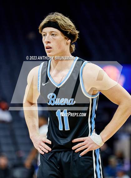 Thumbnail 3 in Buena vs.Oakland (CIF State D3 Final) photogallery.