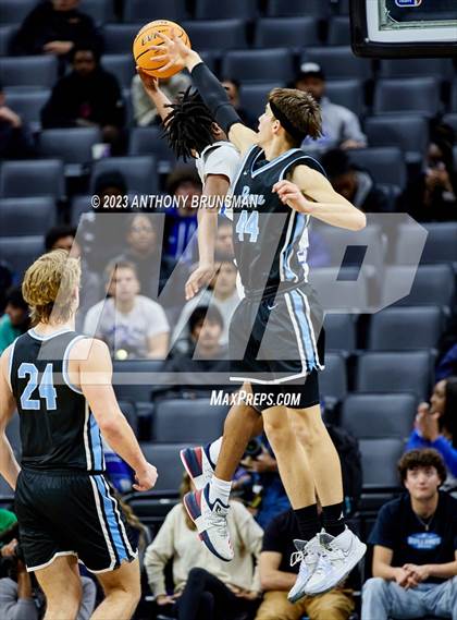 Thumbnail 1 in Buena vs.Oakland (CIF State D3 Final) photogallery.