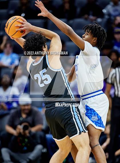 Thumbnail 2 in Buena vs.Oakland (CIF State D3 Final) photogallery.