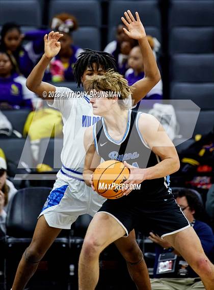 Thumbnail 1 in Buena vs.Oakland (CIF State D3 Final) photogallery.