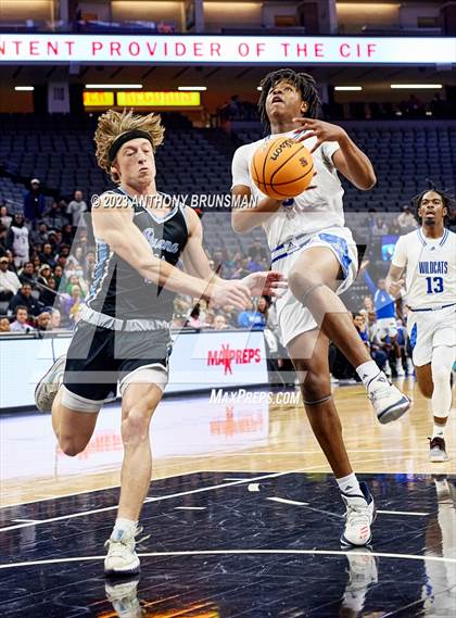 Thumbnail 2 in Buena vs.Oakland (CIF State D3 Final) photogallery.