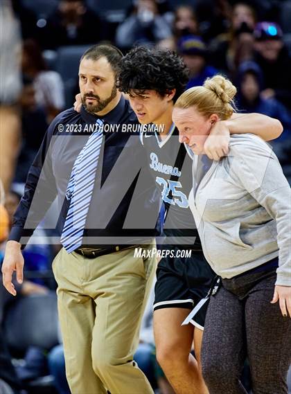 Thumbnail 2 in Buena vs.Oakland (CIF State D3 Final) photogallery.