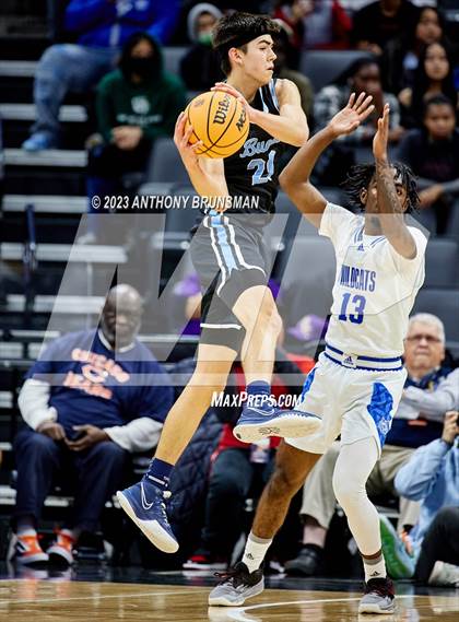 Thumbnail 3 in Buena vs.Oakland (CIF State D3 Final) photogallery.