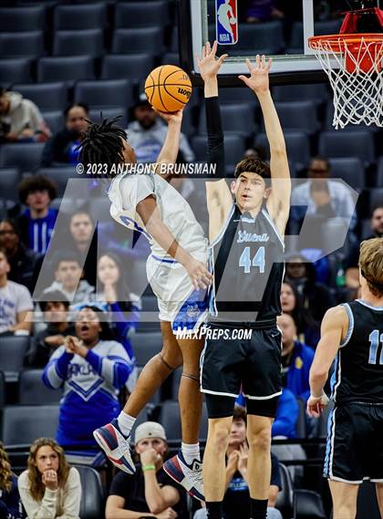 Thumbnail 2 in Buena vs.Oakland (CIF State D3 Final) photogallery.