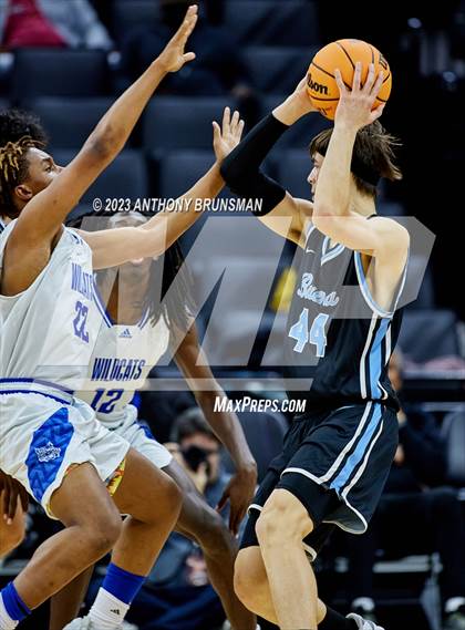 Thumbnail 3 in Buena vs.Oakland (CIF State D3 Final) photogallery.