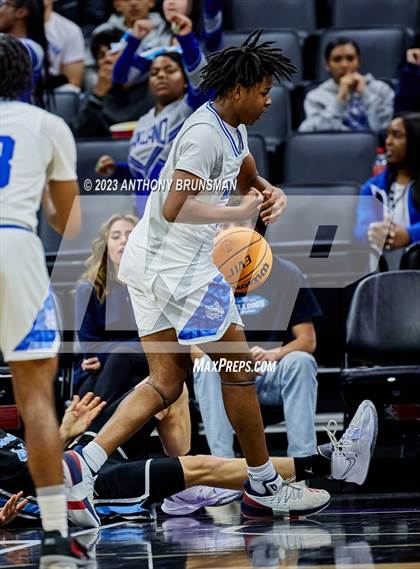 Thumbnail 2 in Buena vs.Oakland (CIF State D3 Final) photogallery.
