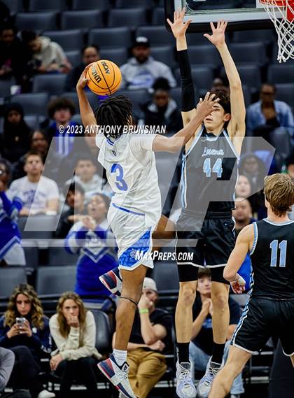 Thumbnail 3 in Buena vs.Oakland (CIF State D3 Final) photogallery.