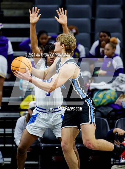 Thumbnail 2 in Buena vs.Oakland (CIF State D3 Final) photogallery.
